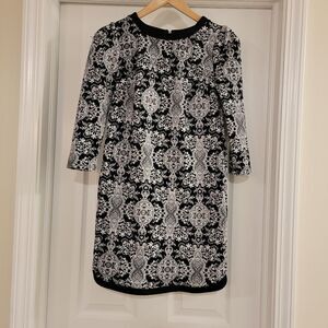 Xhilaration tunic geometric black white size X-Small